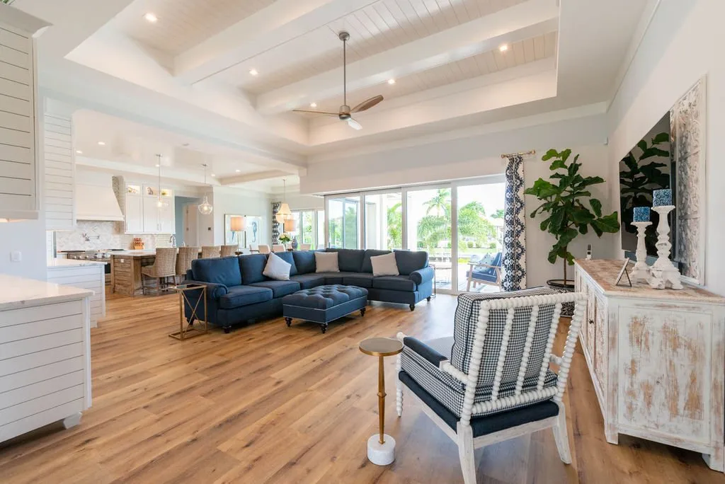 Waterfront Retreat — image 7