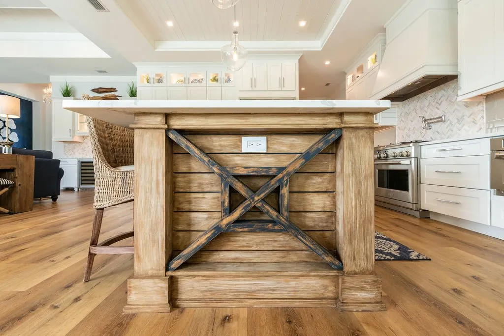 Waterfront Retreat — image 23