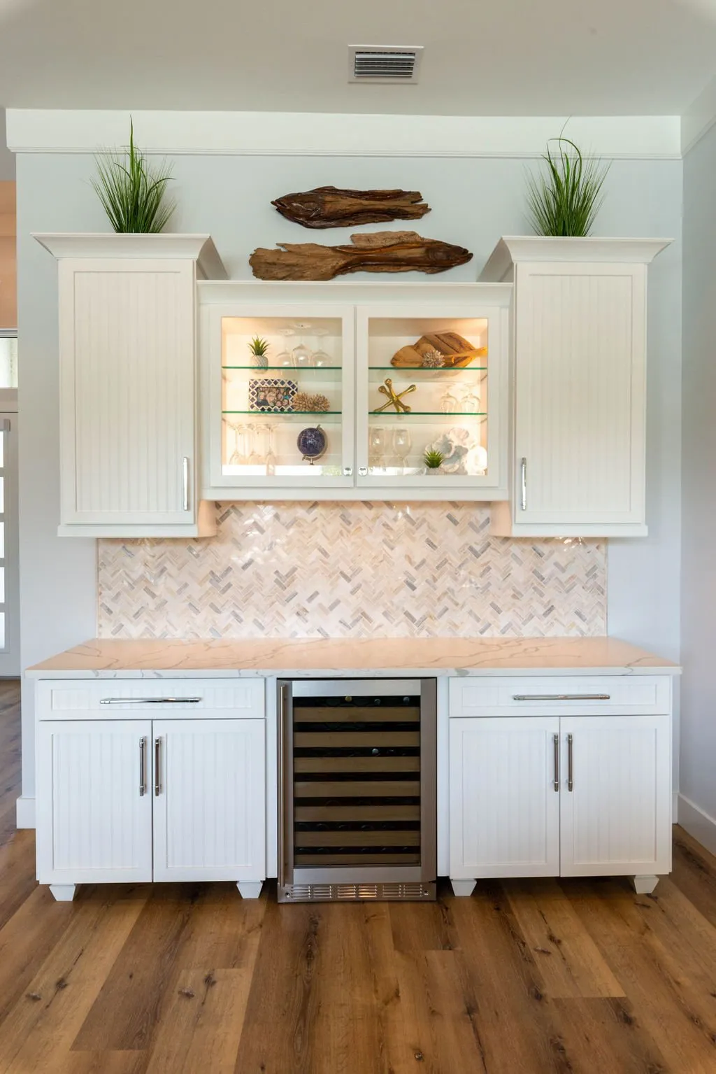 Waterfront Retreat — image 15