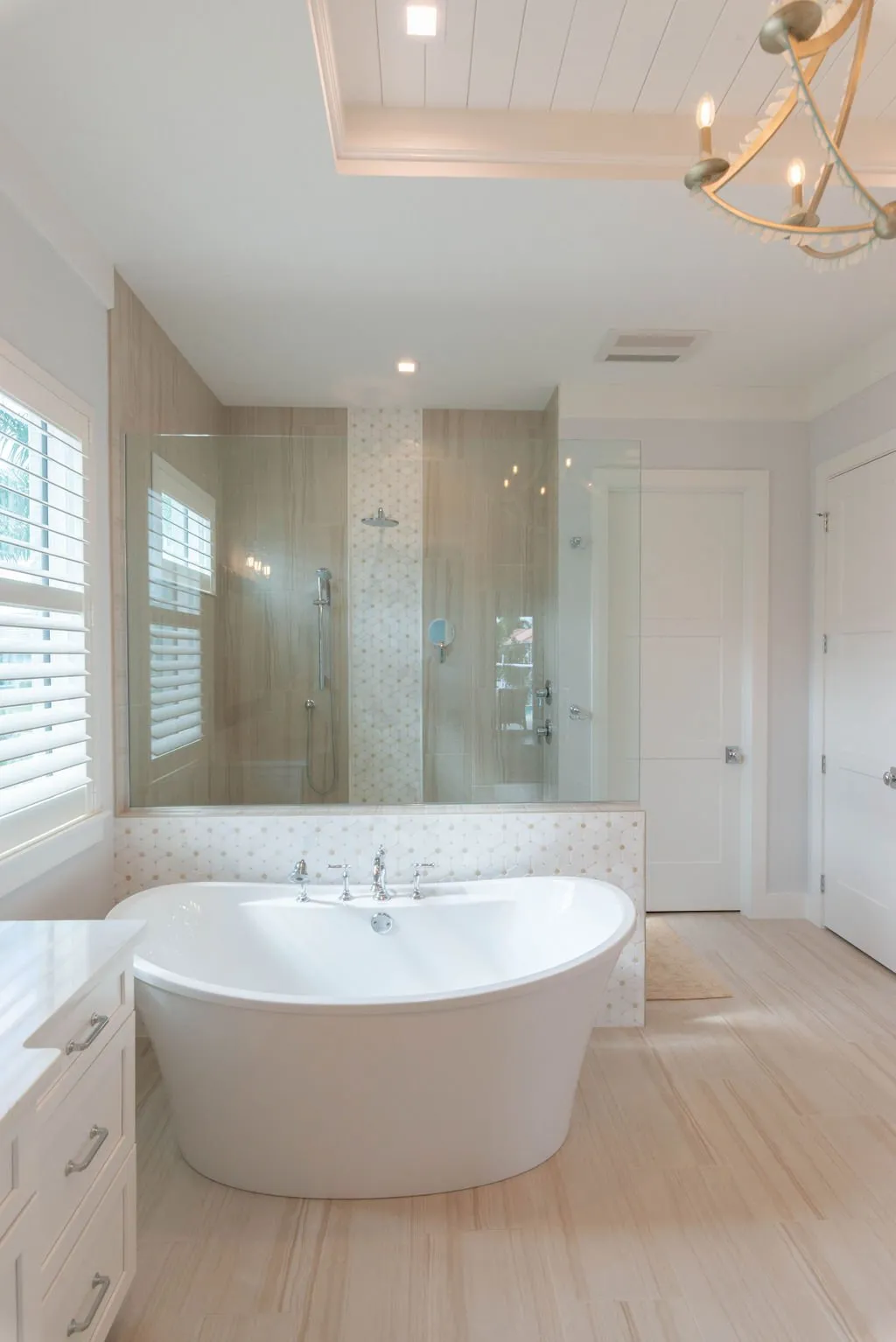 Waterfront Retreat — image 40