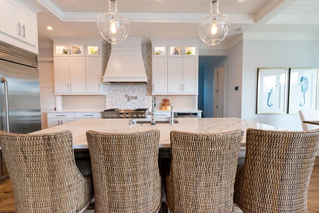 Waterfront Retreat — image 18