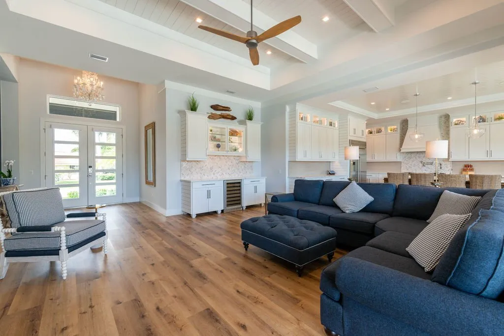 Waterfront Retreat — image 8