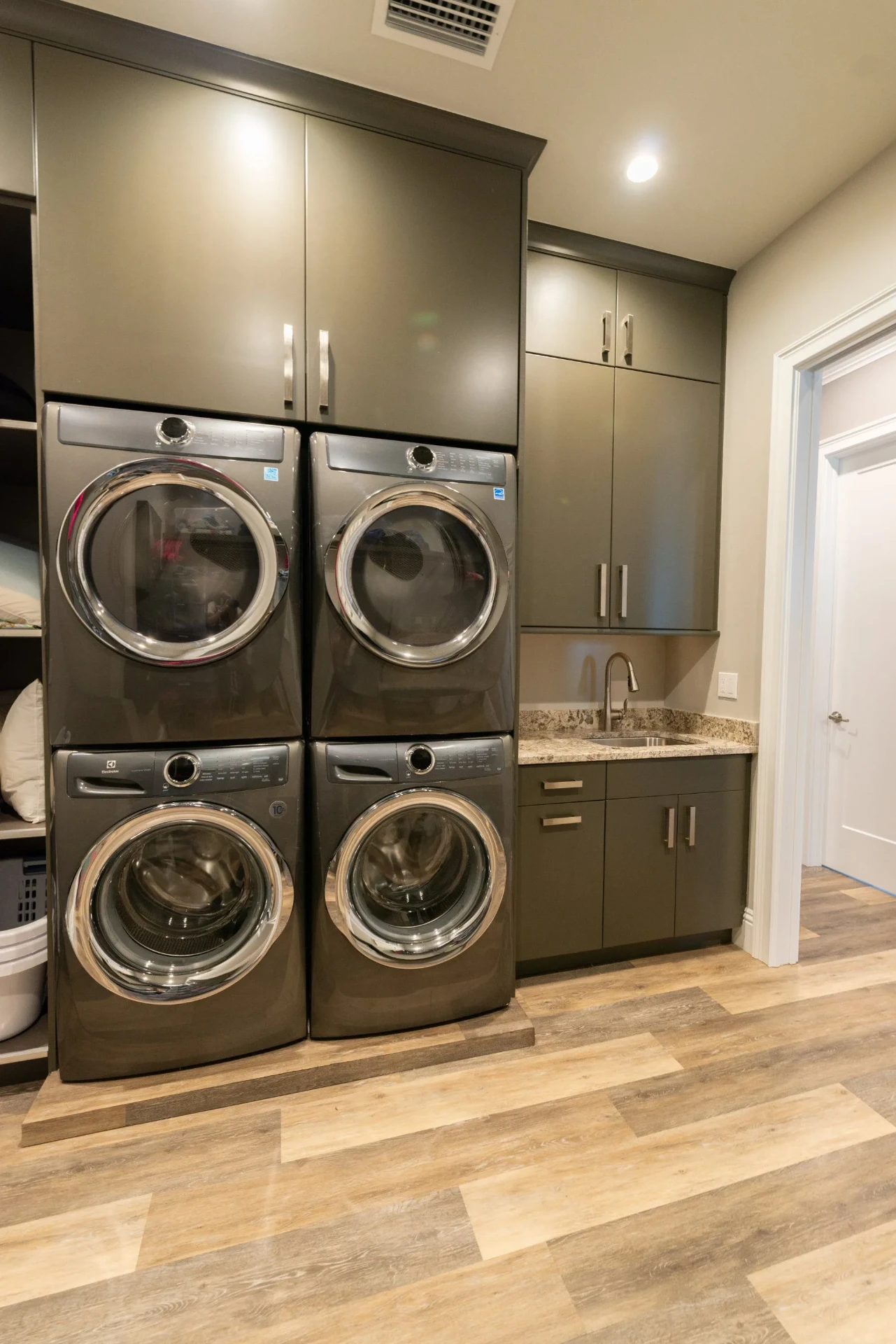 Grassy Point Estates — image 16