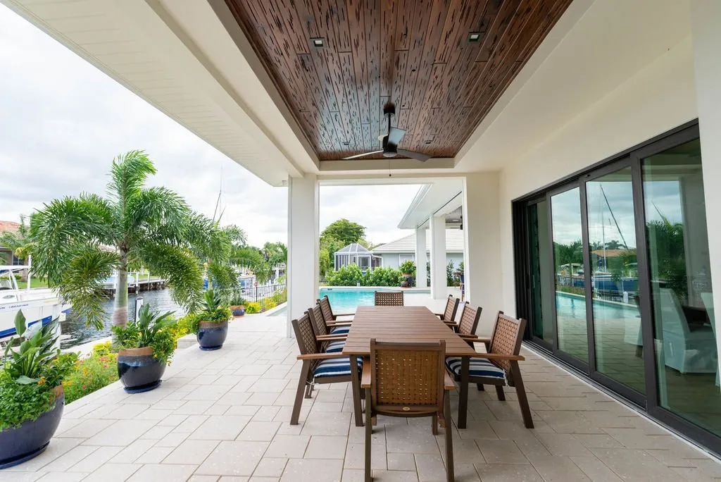 Waterfront Retreat — image 48