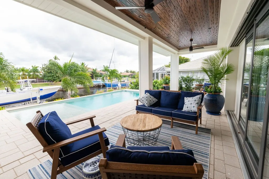 Waterfront Retreat — image 45