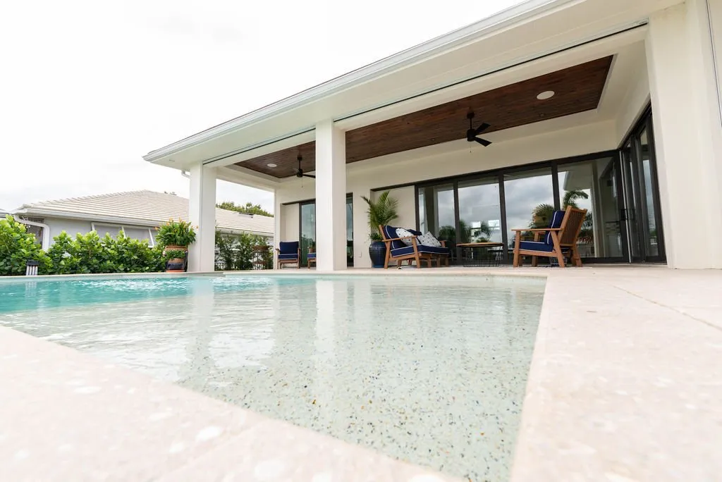 Waterfront Retreat — image 49