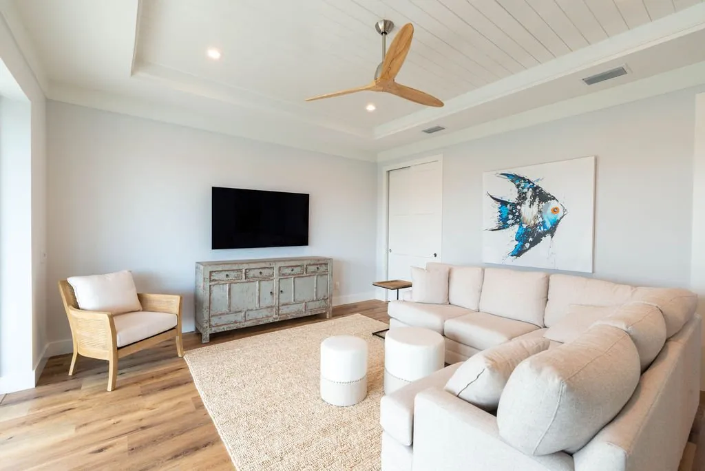 Waterfront Retreat — image 11