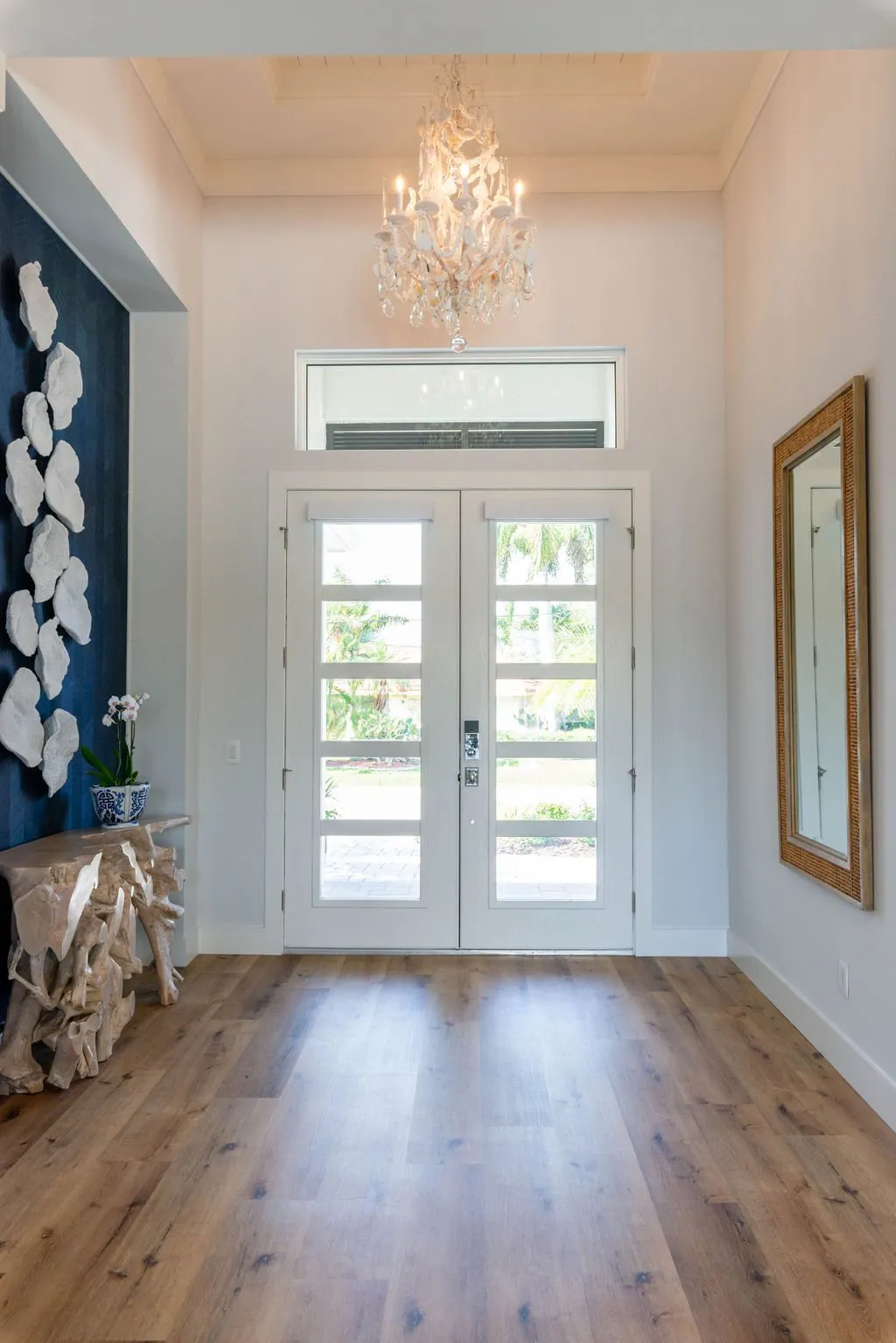 Waterfront Retreat — image 4