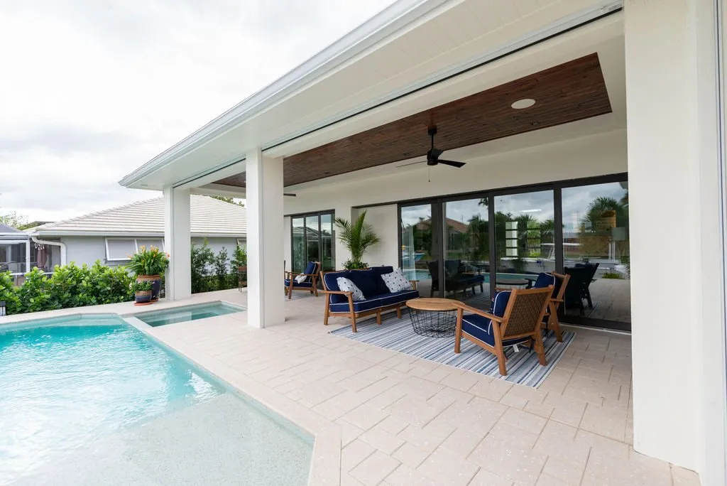 Waterfront Retreat — image 46