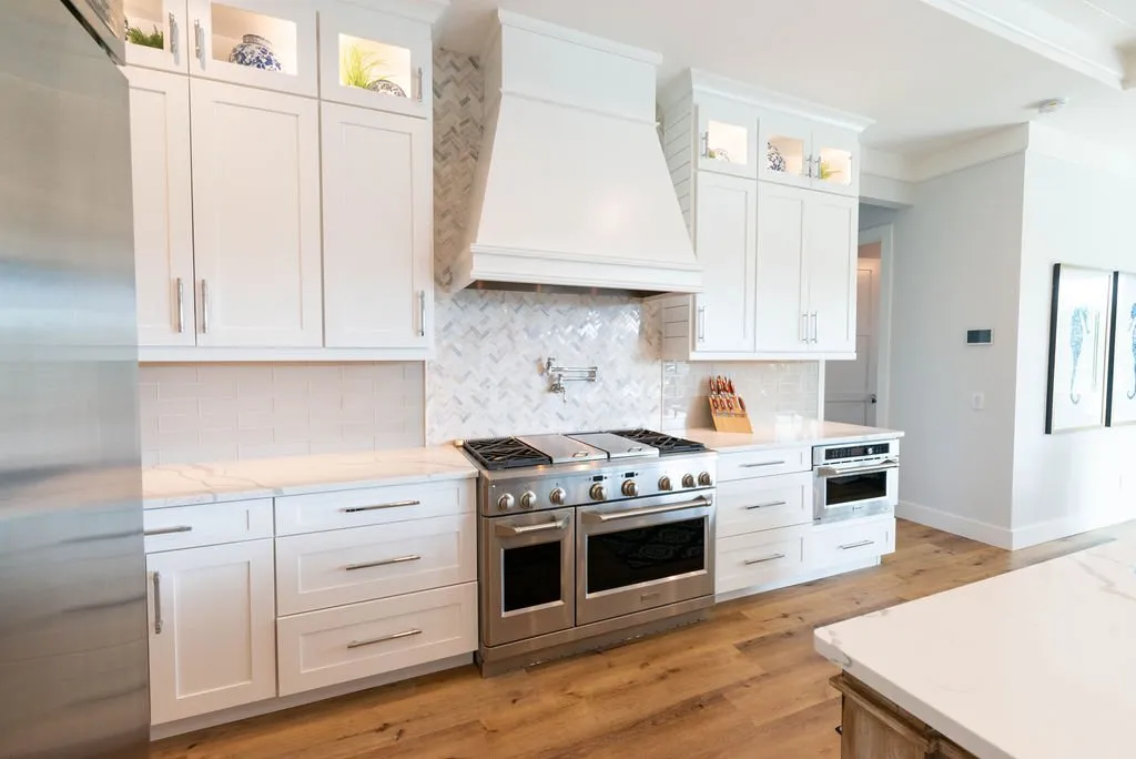 Waterfront Retreat — image 21
